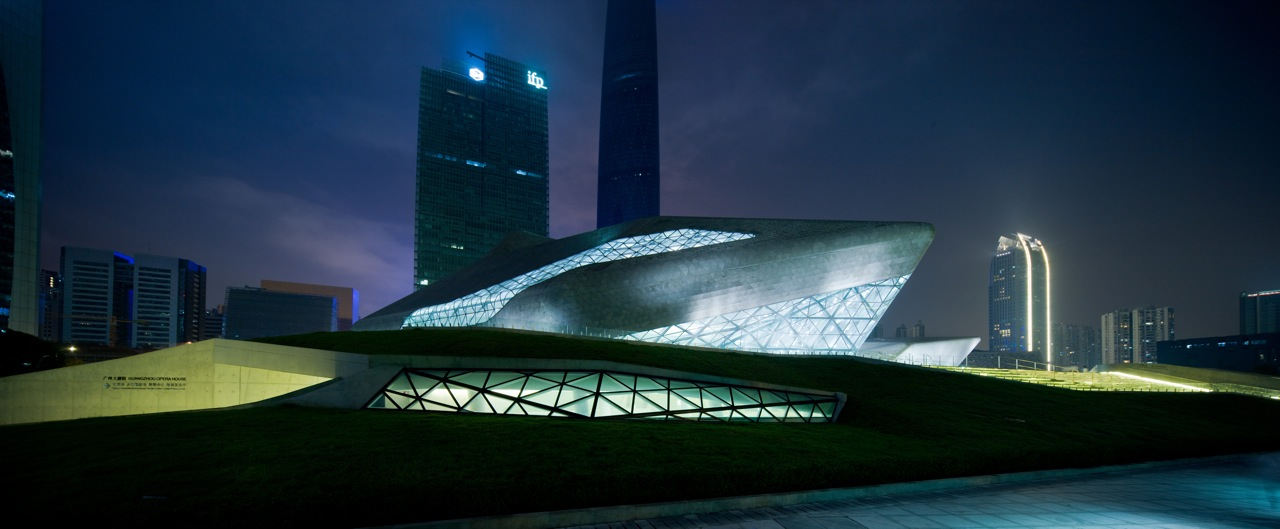 Gallery of Guangzhou Opera House / Zaha Hadid Architects - 6