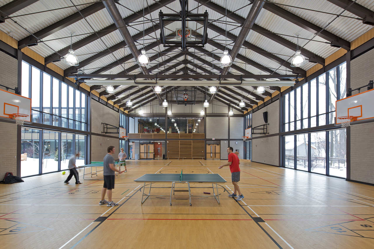 Спортивный комплекс тема