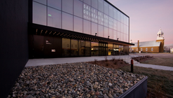 Dolbeau-Mistassini Theatre / Jodoin Lamarre Pratte + Paul Laurendeau Architecte