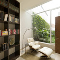 AE House / twentyfourseven - Shelving