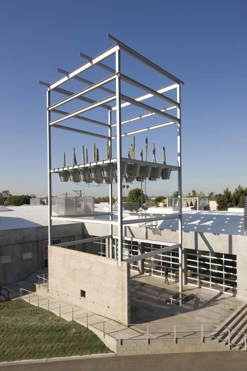 Cactus Tower / Eric Owen Moss Architects, © Tom Bonner