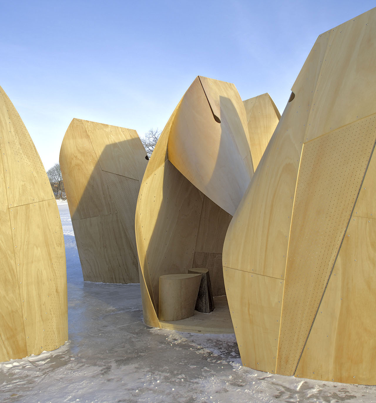 Gallery of Winnipeg Skating Shelters / Patkau Architects 4