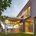 Queenscliff House / Utz Sanby Architects - Houses, Courtyard, Facade