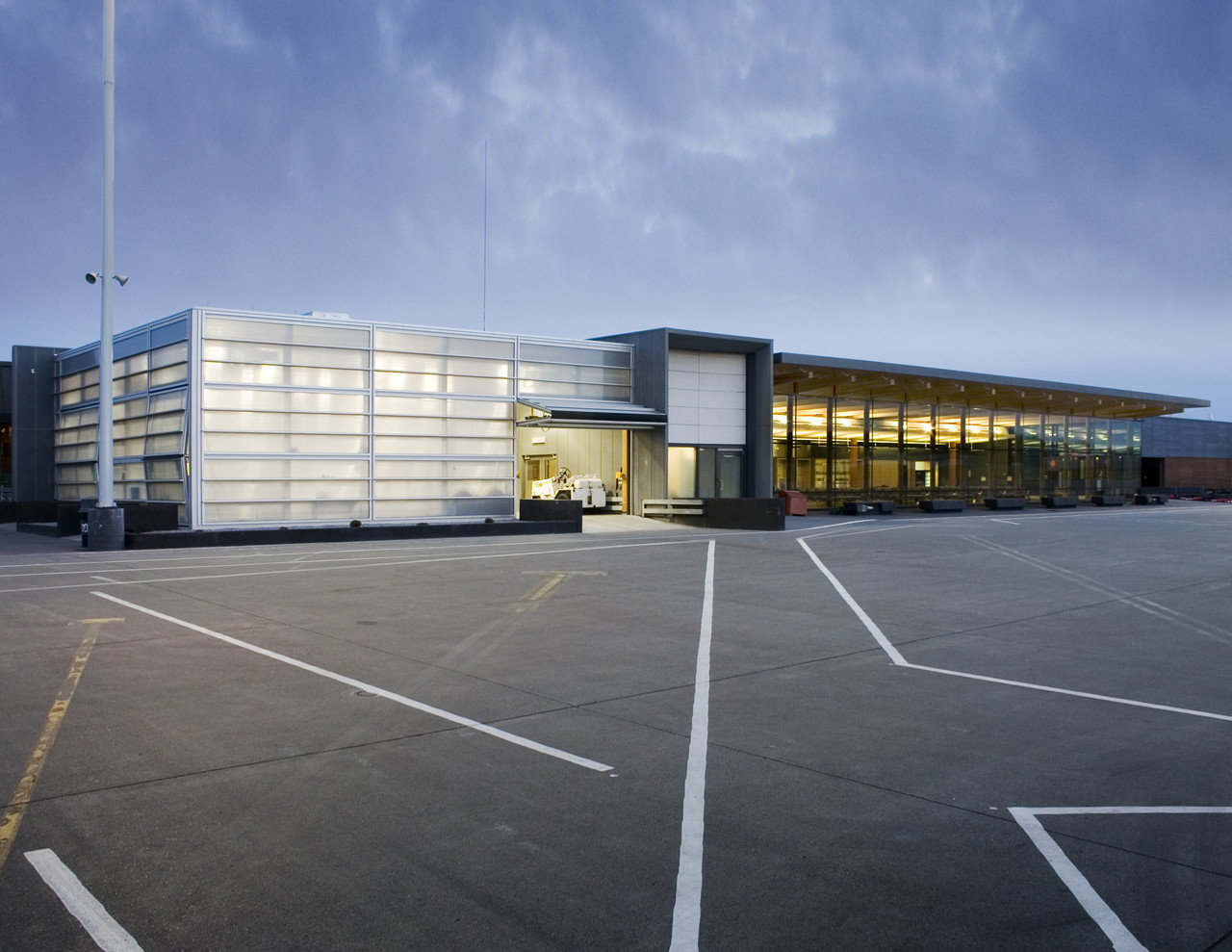 Gallery of Prince Airport / mgb 11