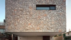 Triplex House in Nakano / LEVEL Architects