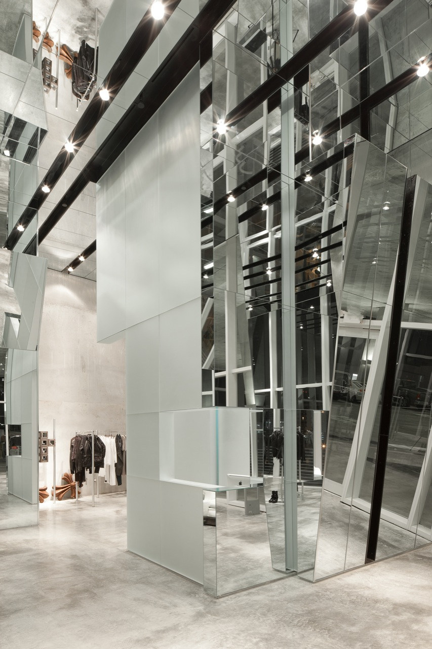 Gallery of The Alchemist / Rene Gonzalez Architect - 7