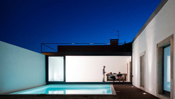 The Boxes House / Luís Santiago Baptista, Tiago Leite de Araújo