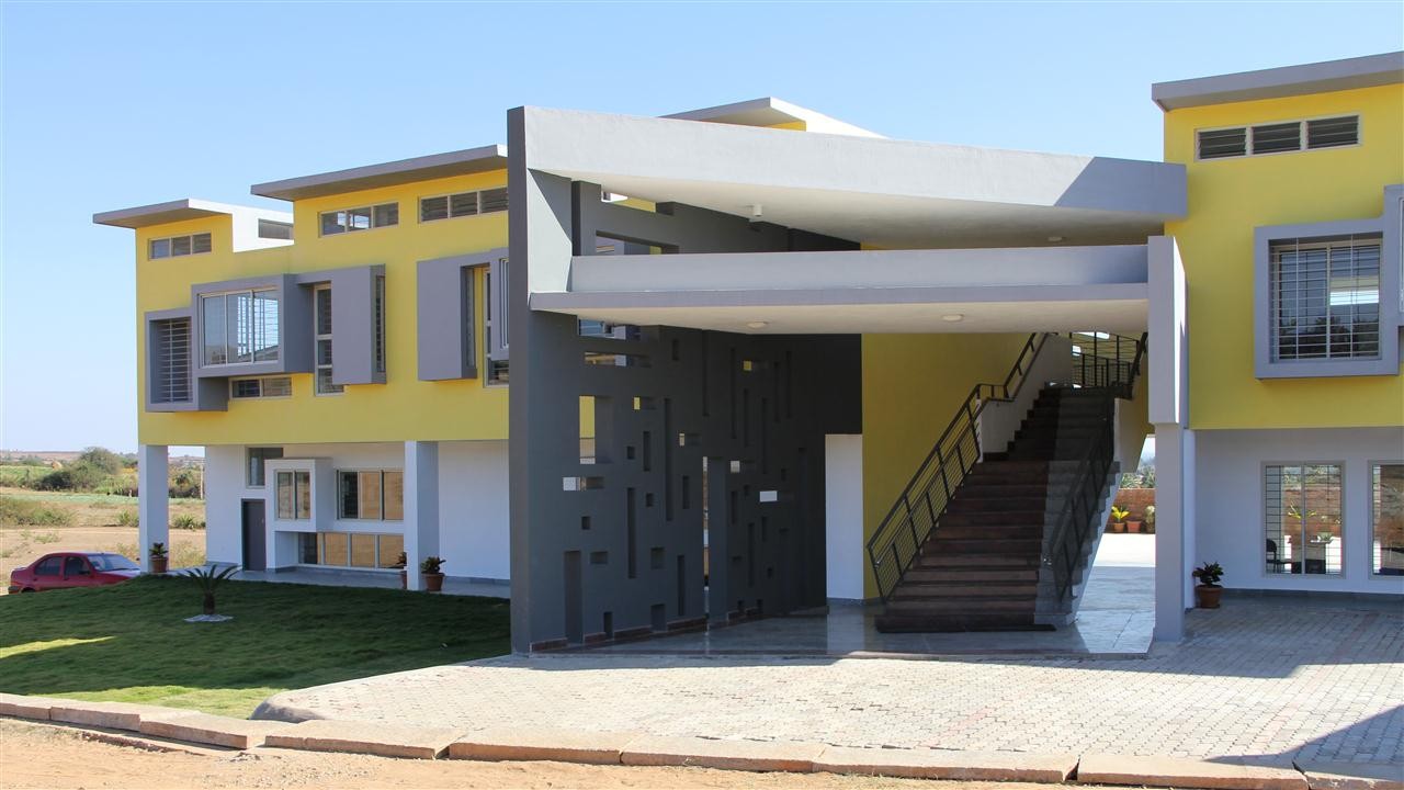 Gallery of The Summit / Studio Decode 3