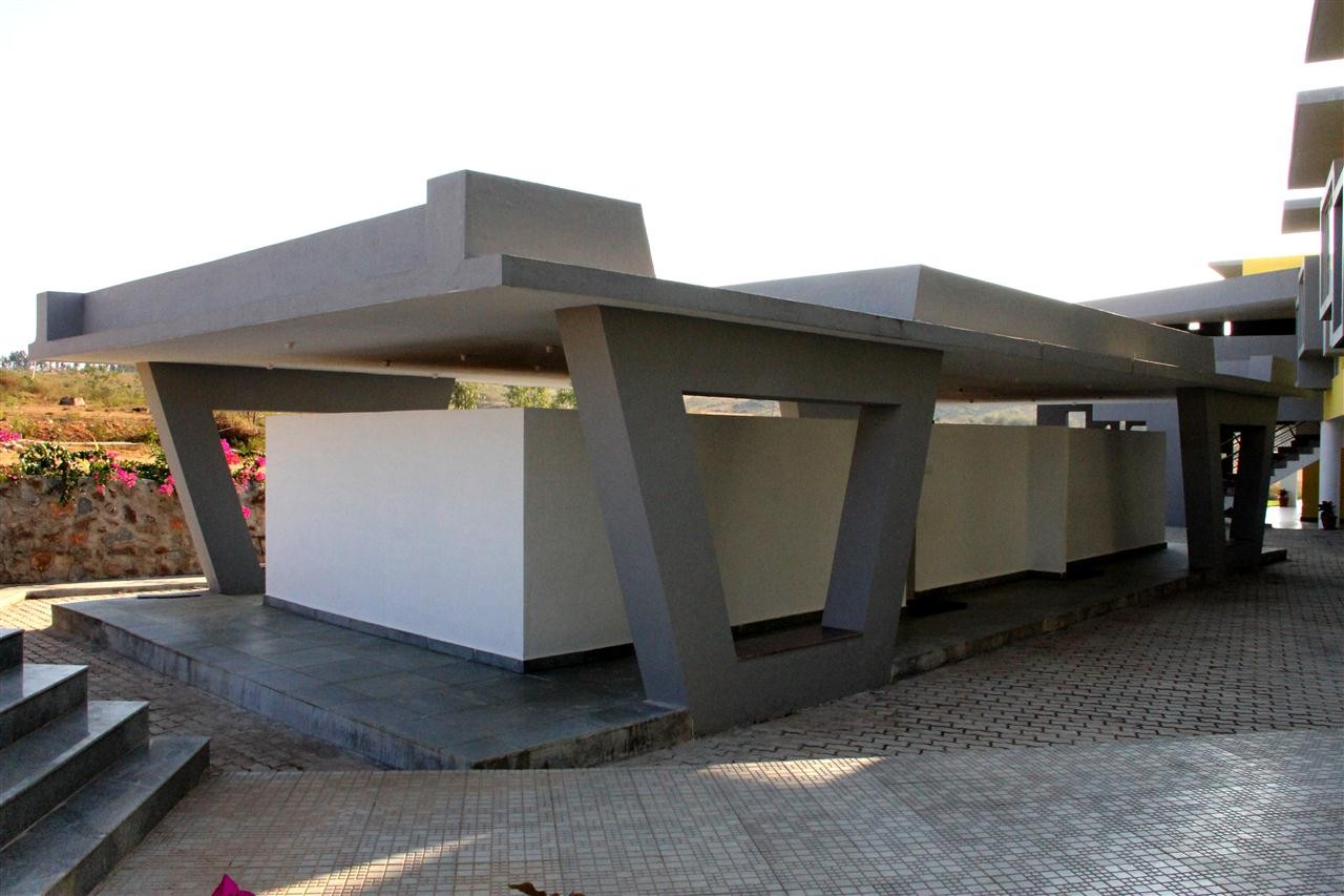gallery-of-the-summit-studio-decode-12