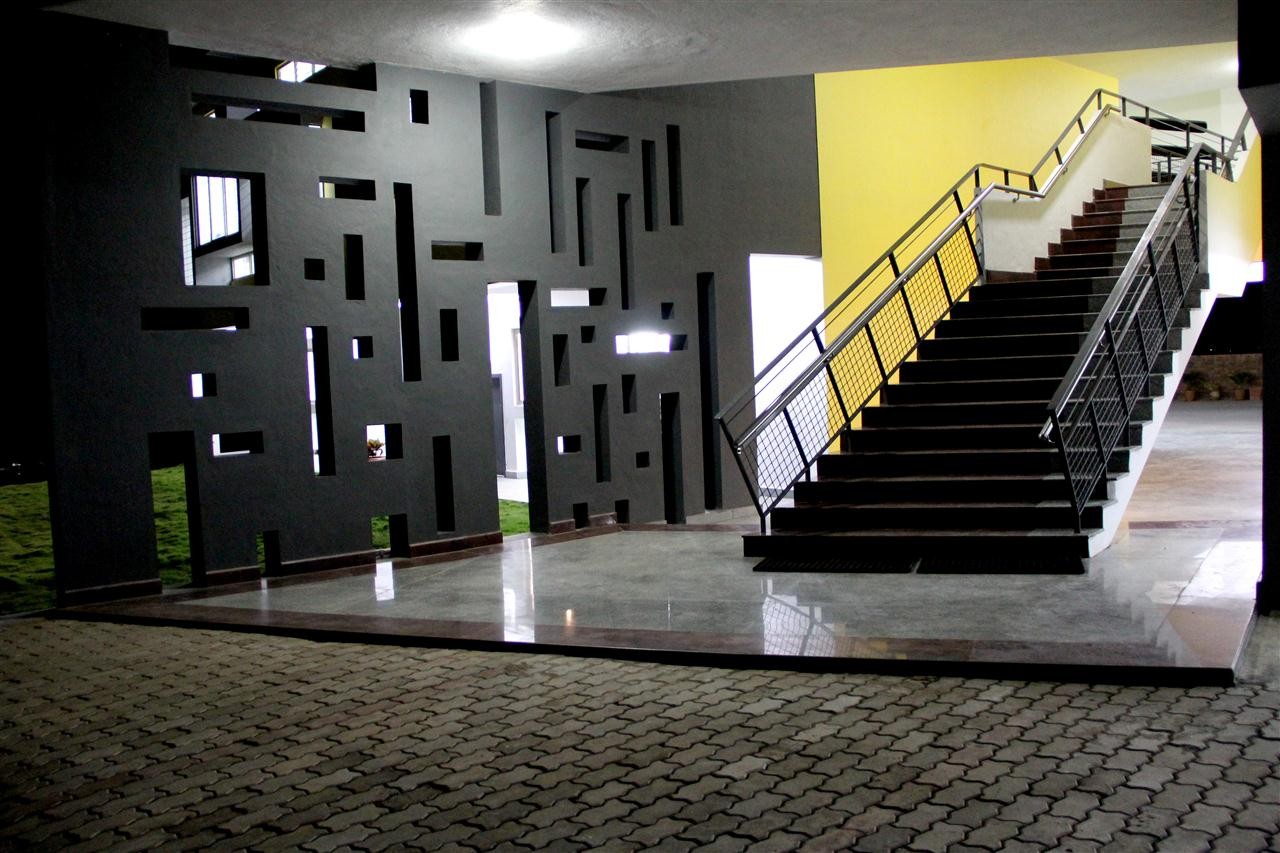 Gallery of The Summit / Studio Decode 8