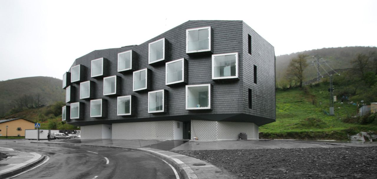 Gallery of Social Housing for Mine Workers / Zone Arquitectos 4