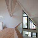 Cheval Noir Housing with Artist's Studios / L'Escaut + Atelier Gigogne - Houses, Handrail, Facade, Beam