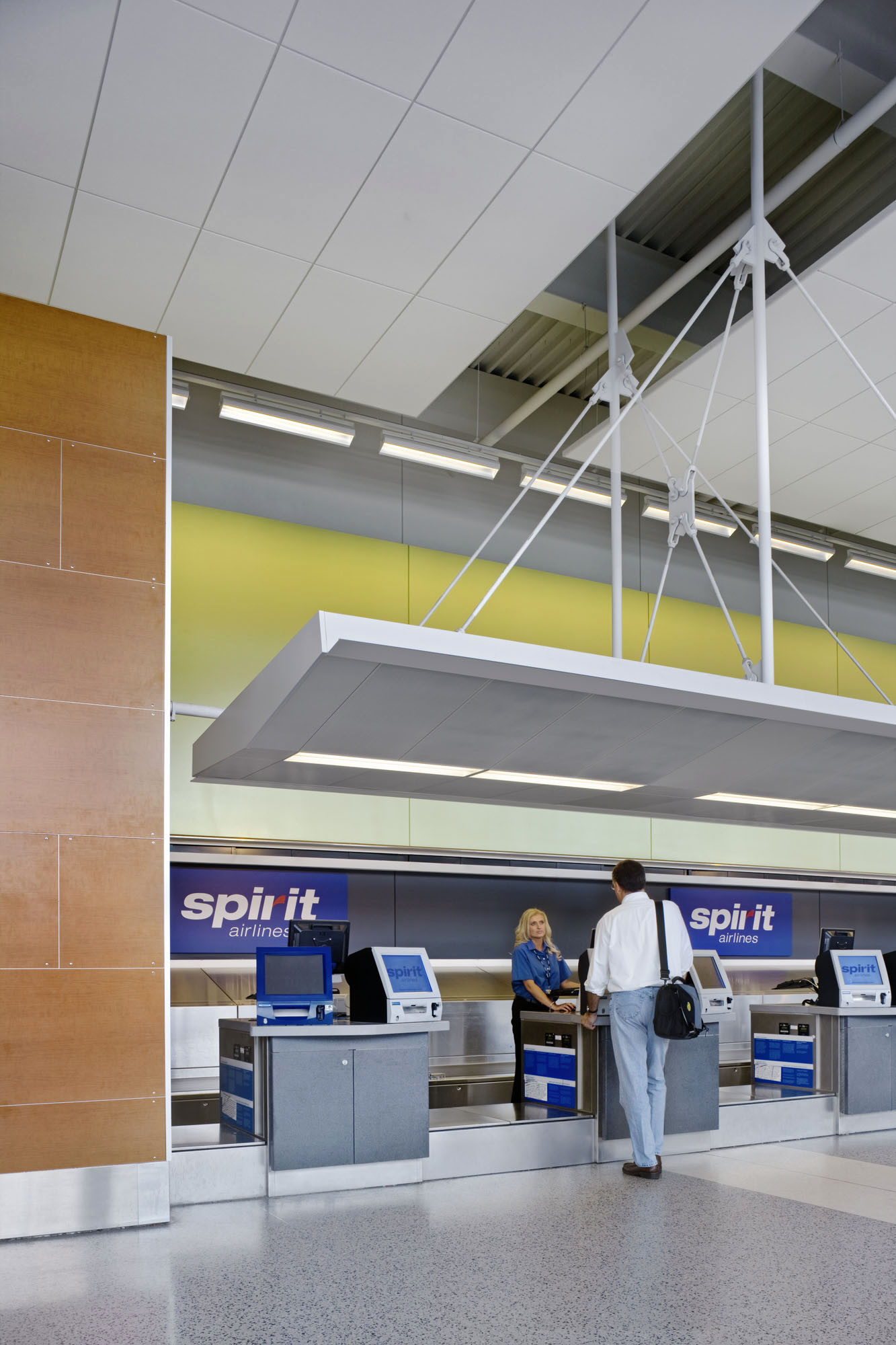 Gallery of Detroit Metropolitan Wayne County Airport, North Terminal