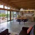 Hotchkiss Residence / Scott Edwards Architects - 室内图, 独立住宅, 桌子