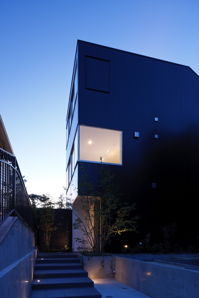 Gallery of RAY House / APOLLO Architects & Associates 18