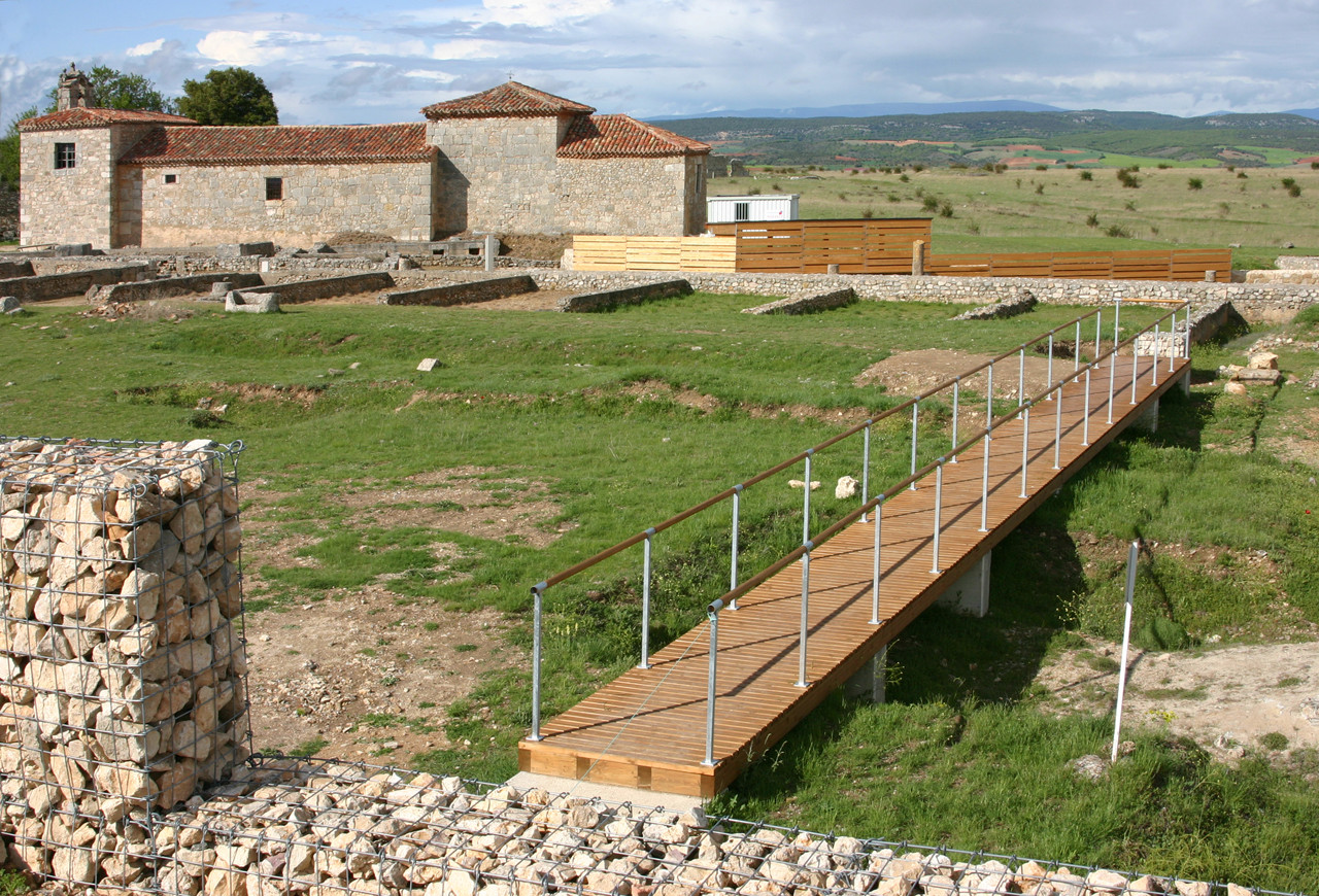 Gallery of Adequacy of Archaeological Site Structure / a3gm - 15