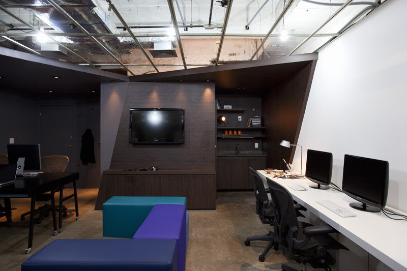 Gallery of D3 Interactive Environment / Estudio Guto Requena - 19