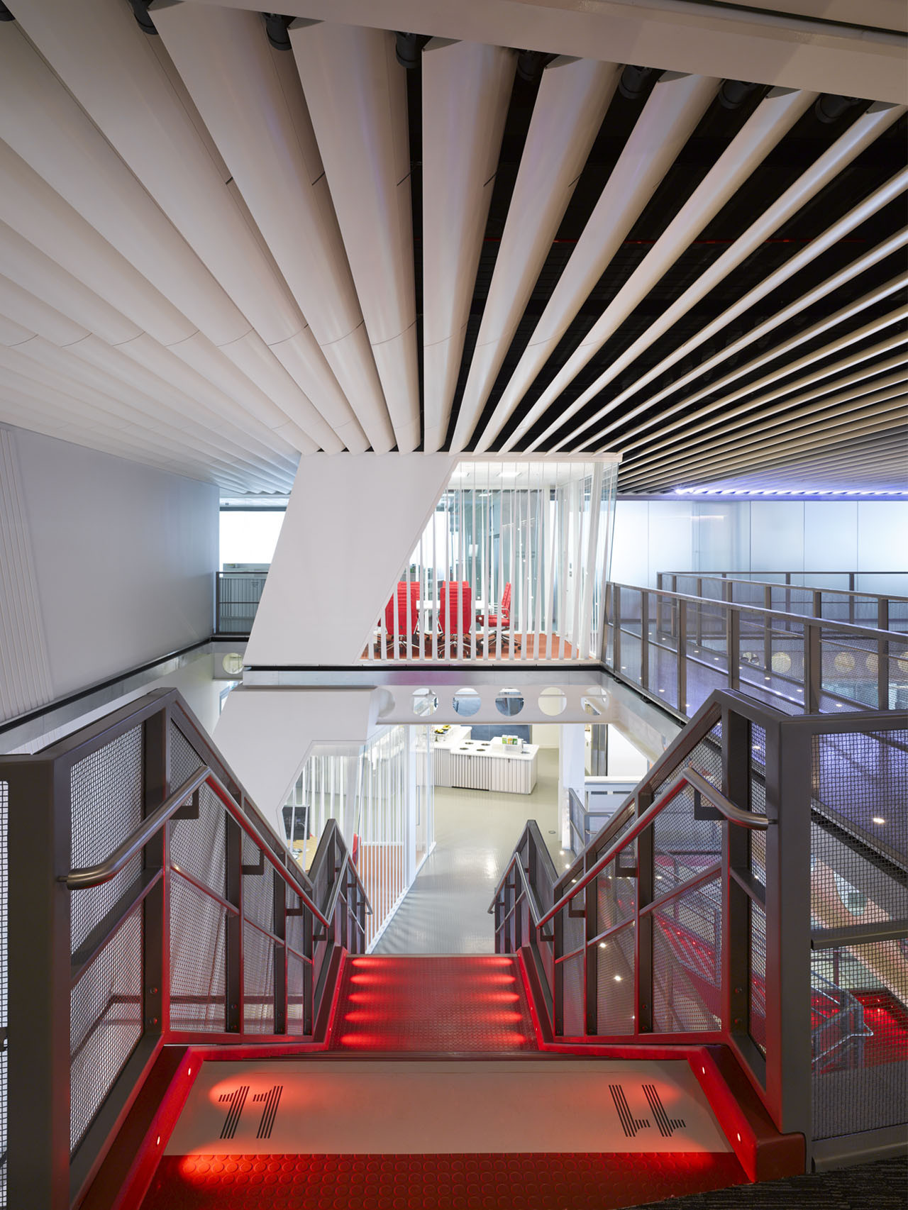 Gallery of Ropemaker / Clive Wilkinson Architects - 7