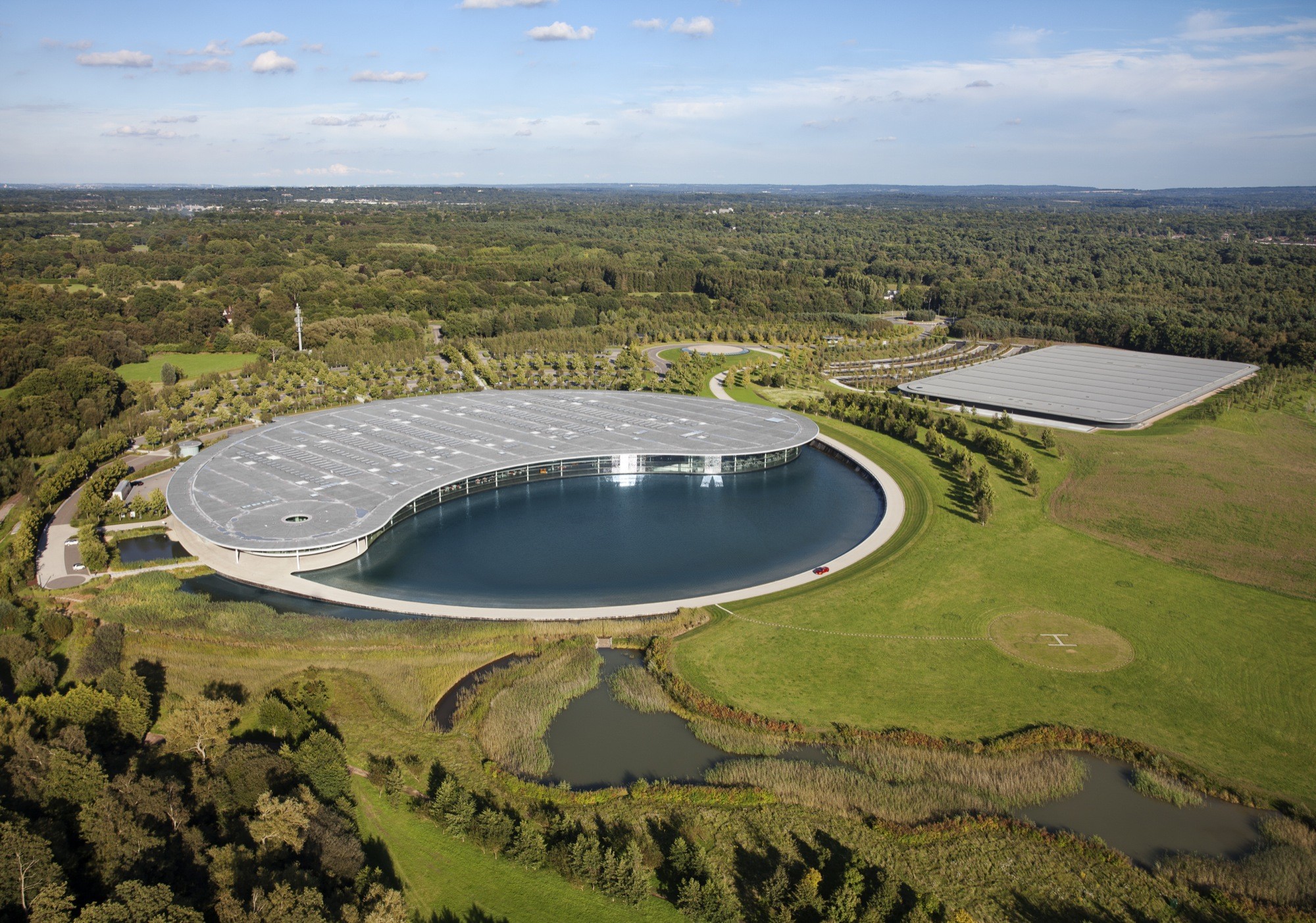 gallery-of-mclaren-production-centre-foster-partners-14