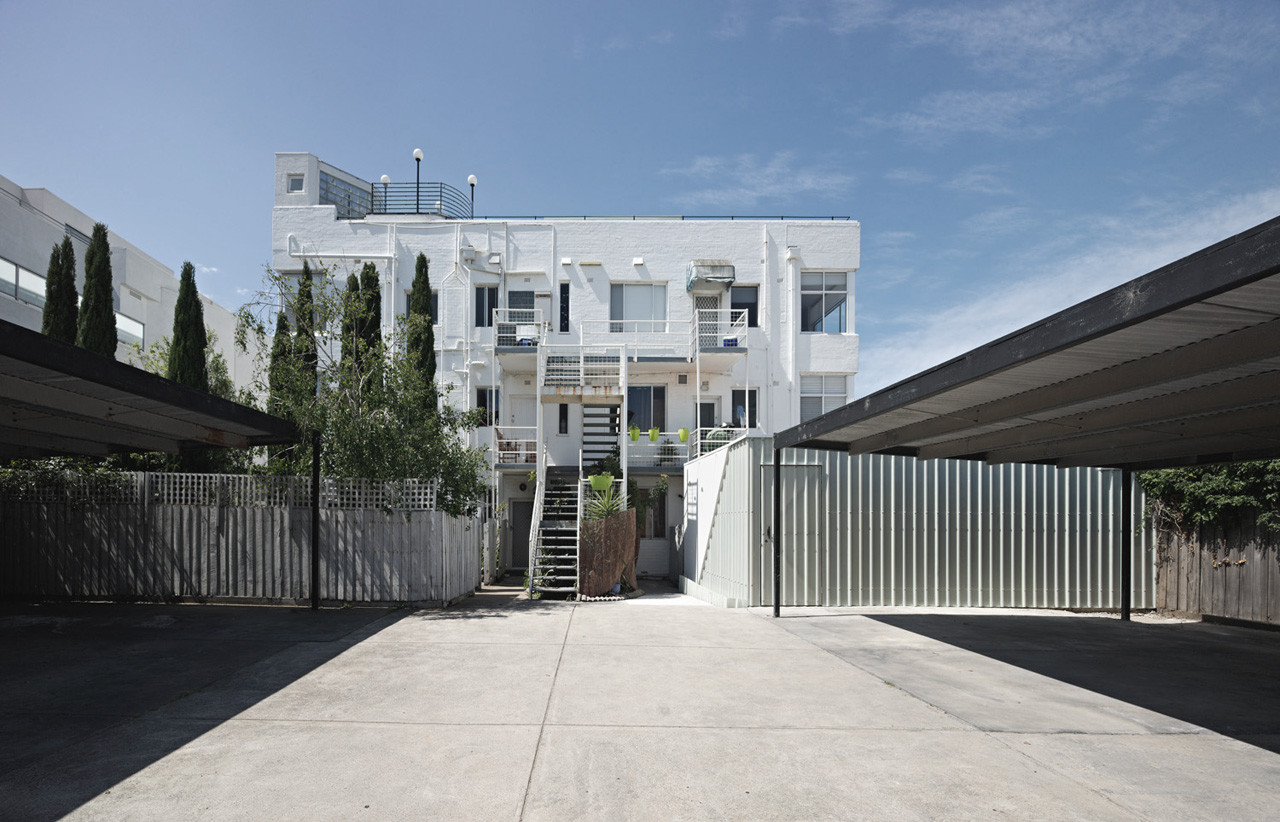 Gallery of Artist Studio / Edwards Moore 10