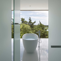 Forest View House / Shinichi Ogawa & Associates - Toilet, Bathroom, Windows