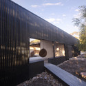Courtyard House Somers / Opat Architects - Image 3 of 17