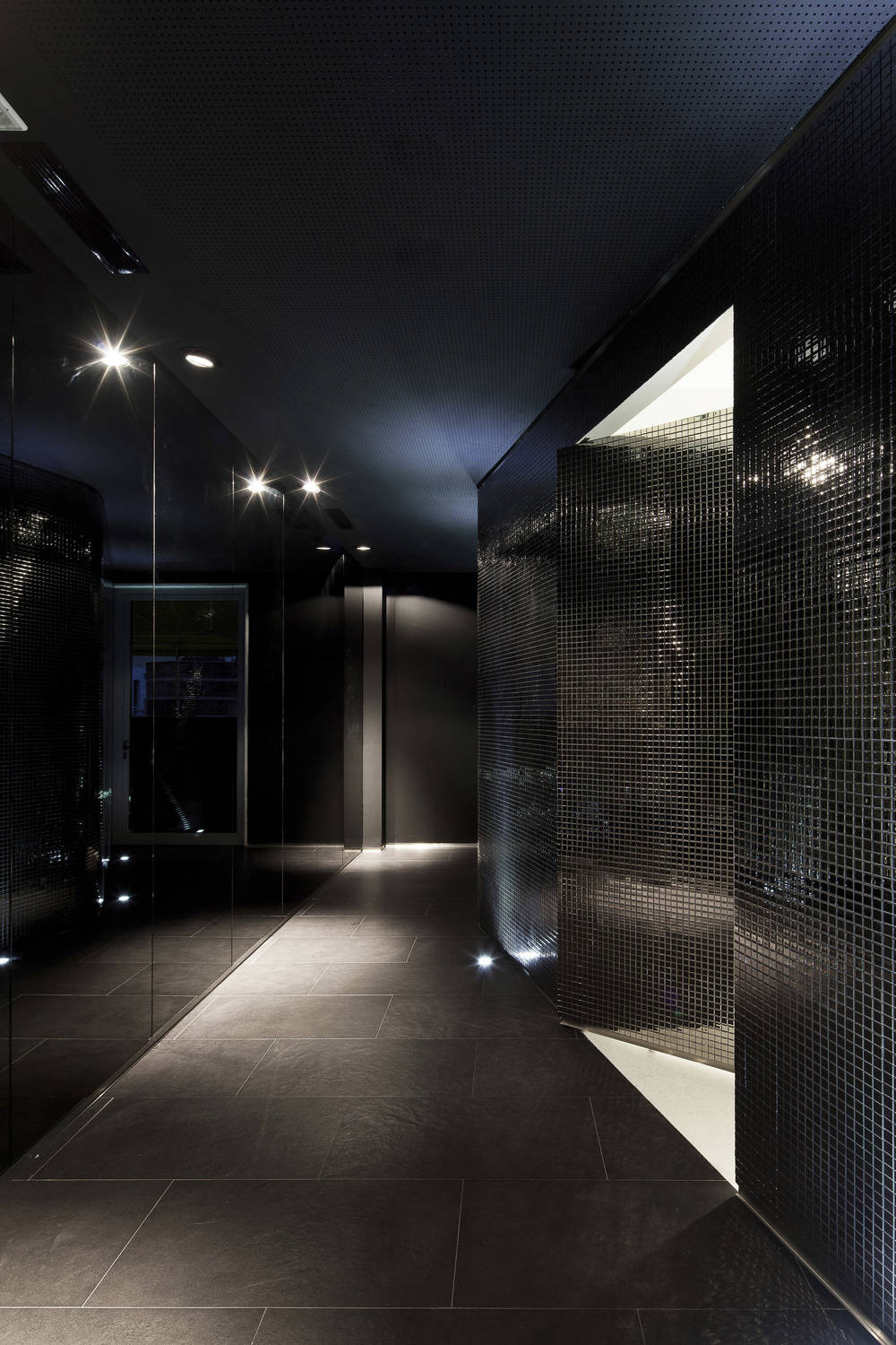 Gallery of Dental Clinic in Lisbon / Pedra Silva Architects 9