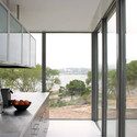 House Foz do Arelho / Alexandre Burmester Arquitectos Associados - Houses, Kitchen, Door, Facade, Balcony, Table, Chair