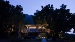 Hilltop House / Openbox Company