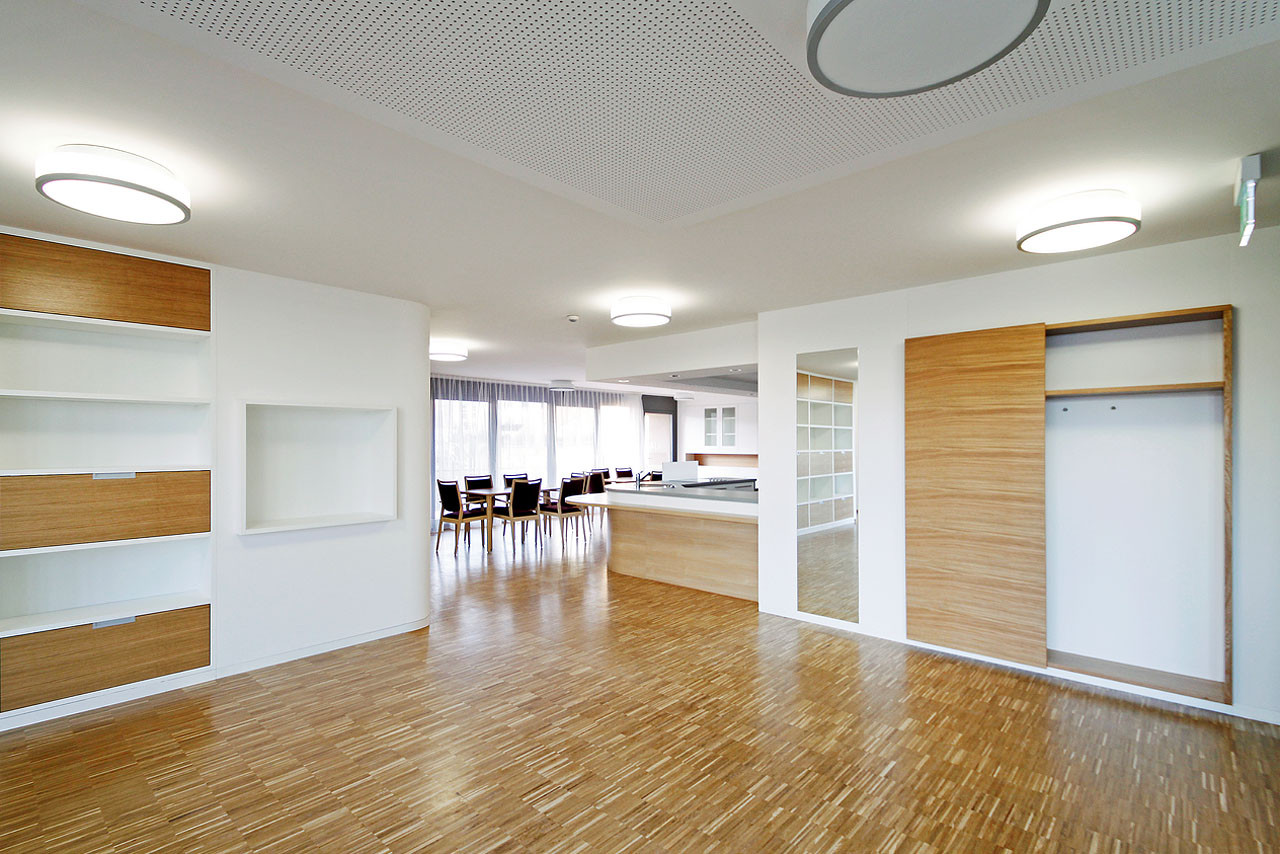 Gallery of Veronica House Elderly Care Facility / f m b architekten 29