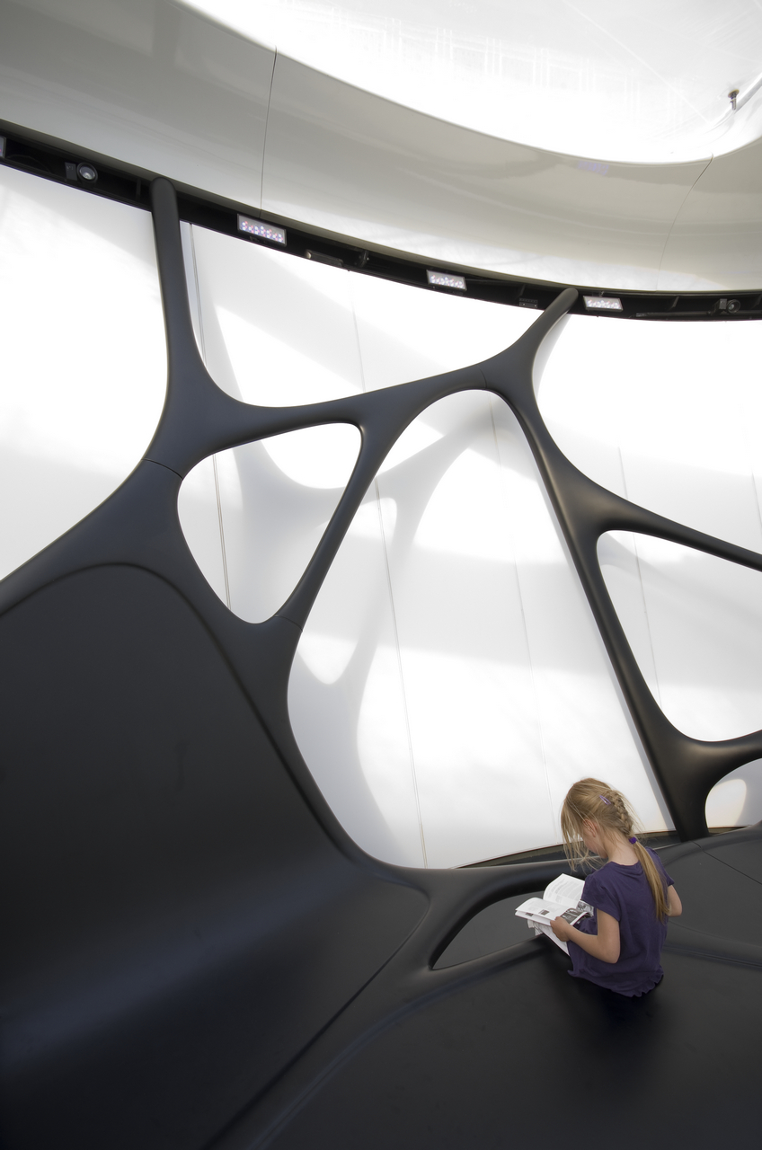 Gallery of Chanel Mobile Art Pavilion / Zaha Hadid Architects 4