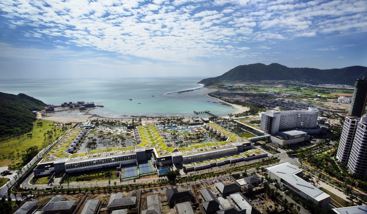 Gallery of Intercontinental Sanya Resort / WOHA - 13