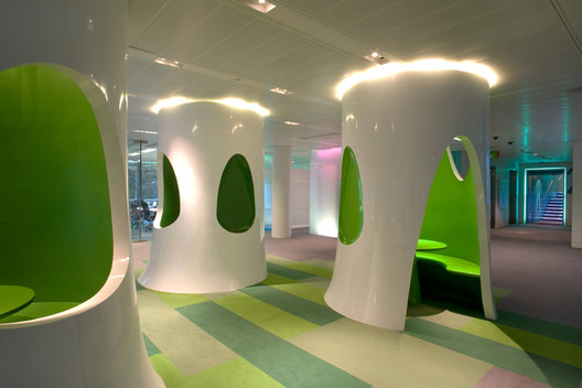 彭博社 / Jump Studios