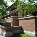 AD Classics: Frederick C. Robie House / Frank Lloyd Wright - Brick, Facade, Garden, Courtyard