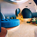 AD Classics: Palais Bulles / Antti Lovag - Houses, Arch, Table