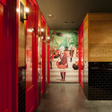 Giraffe Noodle Bar / Levy-Chamizer Architects - Bar, Fachada