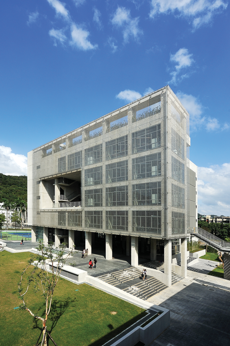 Shih Chien University Gymnasium and Library / Kris Yao | Artech Architects, © Jeffrey Cheng