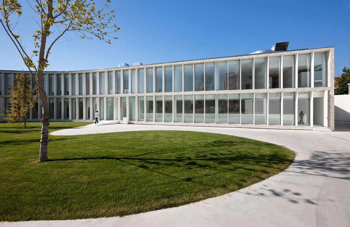 Combatentes Educational Center / Cannatà & Fernandes, © Luis Ferreira Alves
