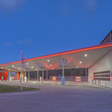 Estación de Servicio Sustentable / Knevel Architecten - Gasolinera