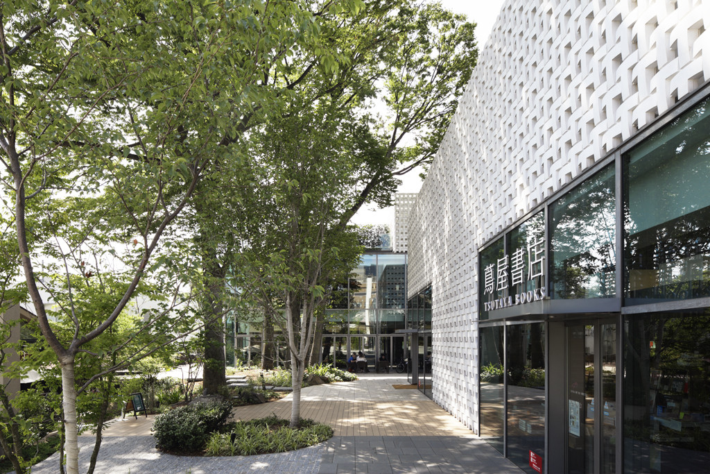 © Nacasa & Partners