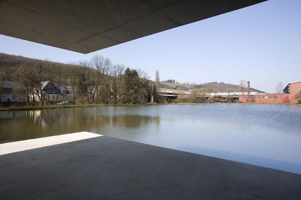 Pavilion Siegen / Ian Shaw Architekten - Waterfront, Beam