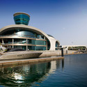 Yas Island Yacht Club / Omiros One Architecture - Arquitectura Deportiva
