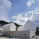 Casa en Yamasaki / Tato Architects - Casas