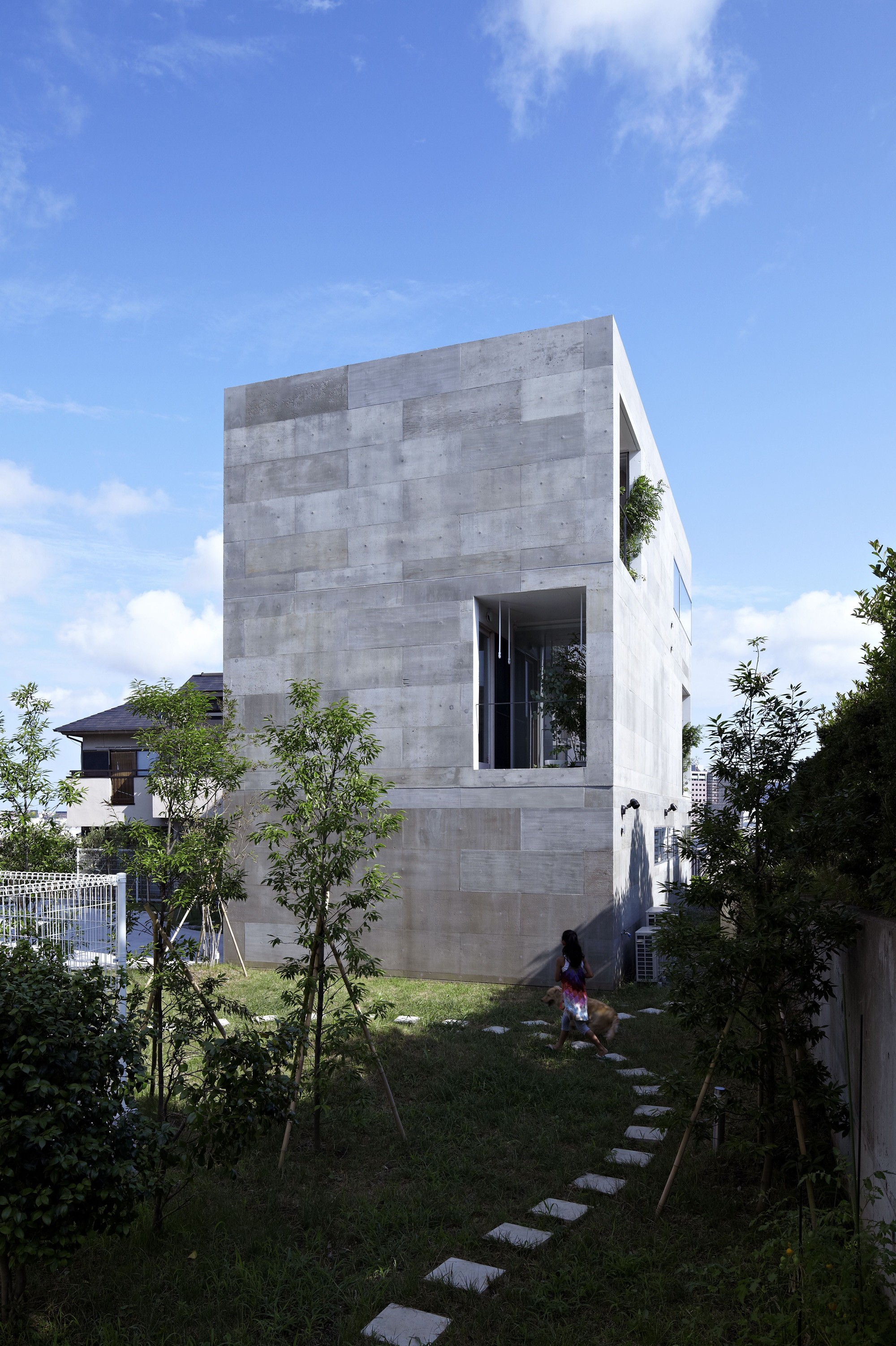 Gallery of Planter House / no.555 5