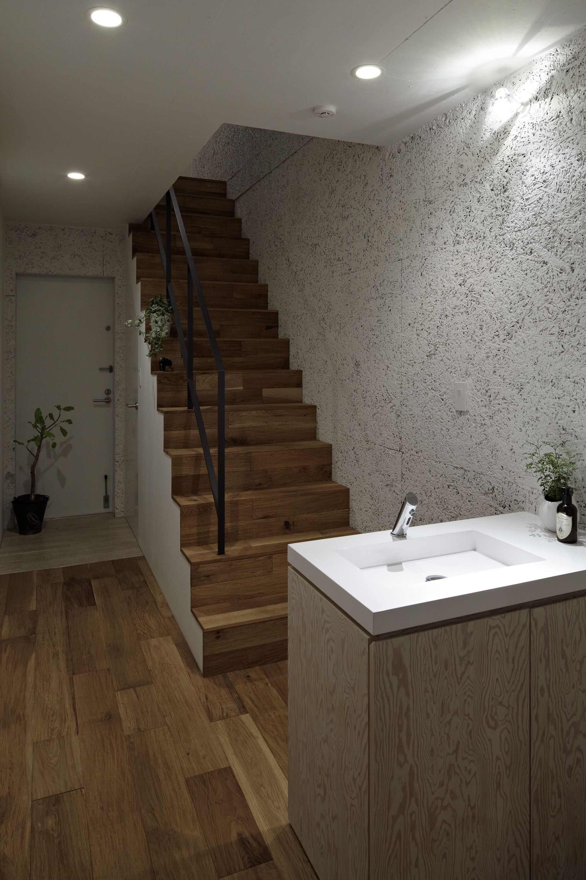 Gallery of Planter House / no.555 15