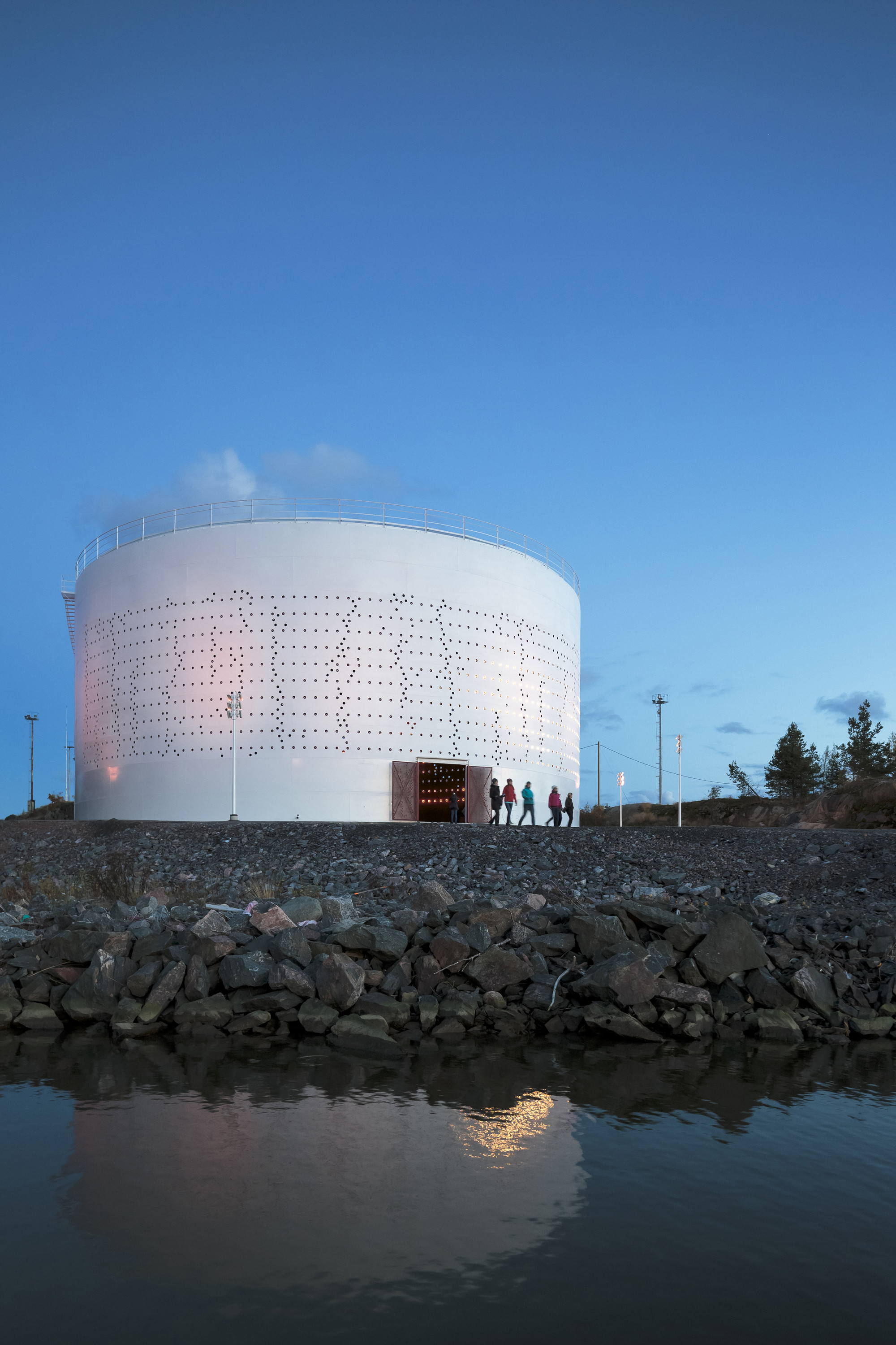 Gallery of Silo 468 / Lighting Design Collective 19