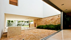 Montebello 332 / Jorge Bolio Arquitectura
