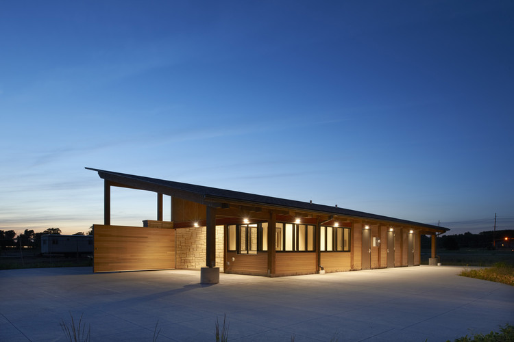 Terry Trueblood Boathouse / ASK Studio - Image 1 of 12