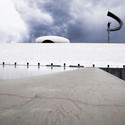 A Obra de Oscar Niemeyer, por Patricia Parinejad - Image 36 of 4