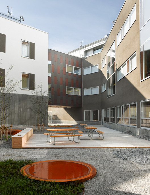 HELIX, Forensic Psychiatric Clinic of Stockholm / BSK Arkitekter - Windows, Facade, Handrail, Courtyard